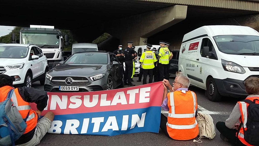 police-appeal-for-footage-of-m25-climate-protest-after-more-arrests-made