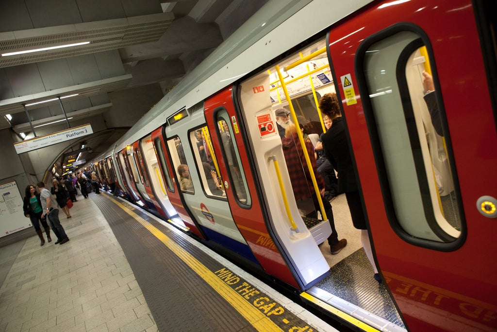 misery-for-rush-hour-commuters-as-severe-delays-hit-tube
