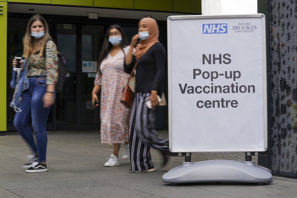 unvaccinated-students-urged-to-get-covid-shot-during-freshers’-week