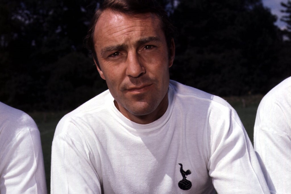 tottenham,-chelsea-and-west-ham-to-honour-jimmy-greaves-at-sunday’s-matches