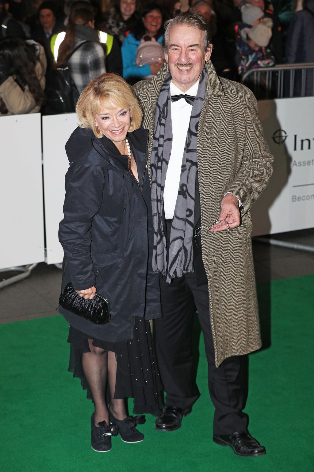 only-fools-cast-members-praise-‘beloved-friend’-and-‘gentleman’-john-challis