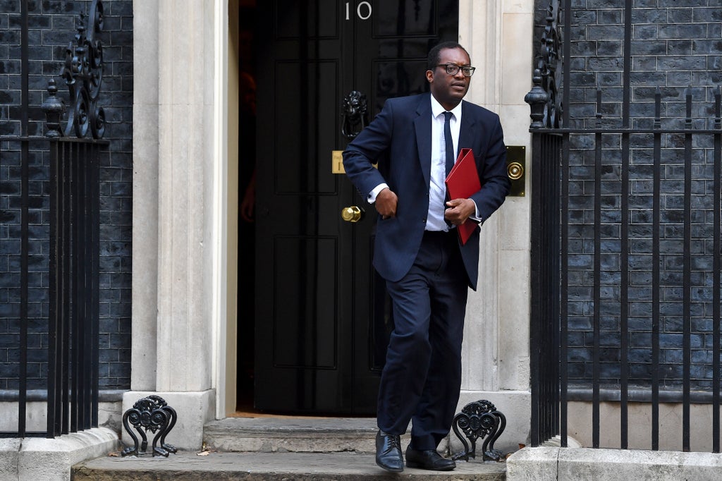 kwasi-kwarteng-says-there-is-‘no-question-of-lights-going-out’-this-winter-amid-energy-crisis