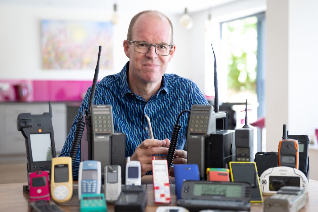 mobile-phone-museum-to-launch-online-in-november