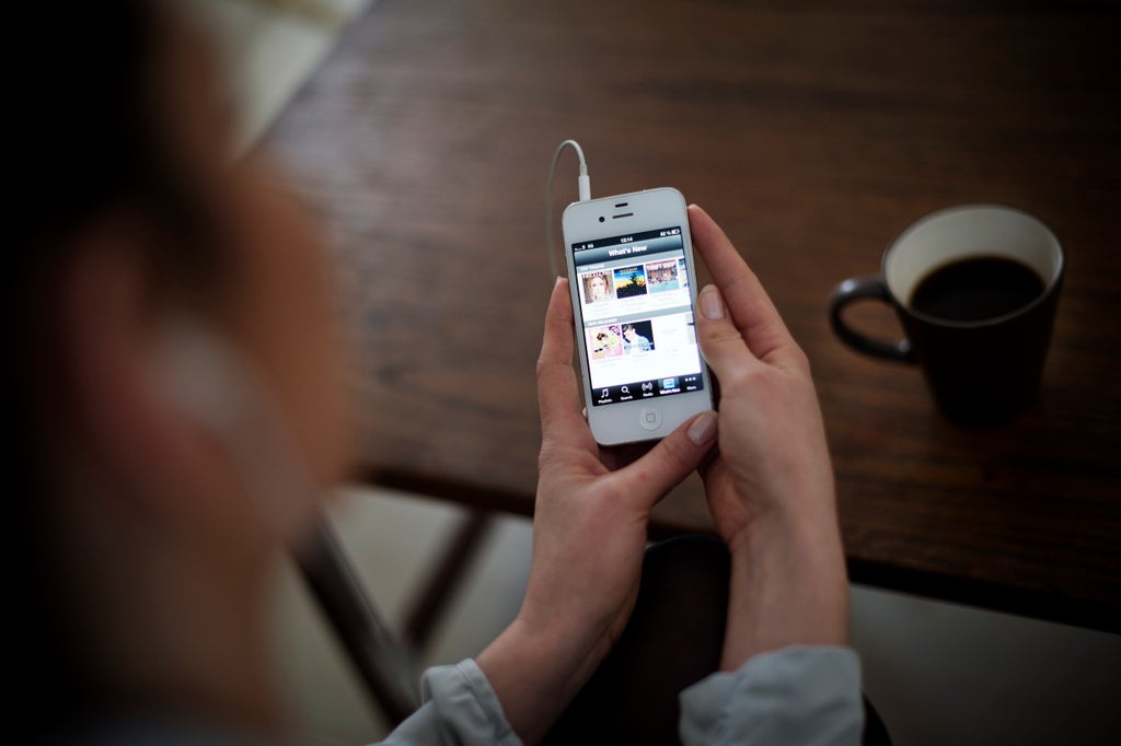 download-patterns-of-catchy-music-resemble-infectious-diseases-spread-curves,-says-study