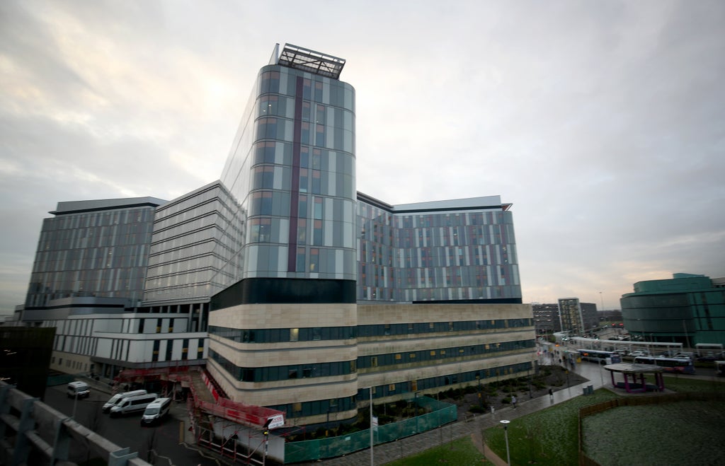 cancer-patient,-11,-was-unable-to-shower-for-weeks-at-hospital,-inquiry-told