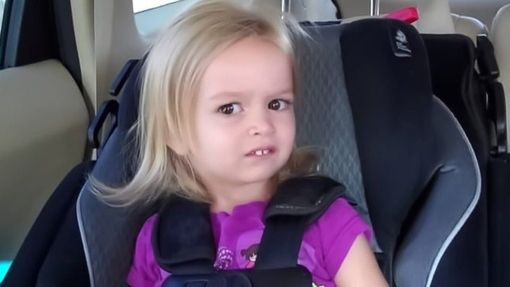 family-of-‘side-eyed-chloe’-meme-to-sell-iconic-image-for-thousands-at-auction