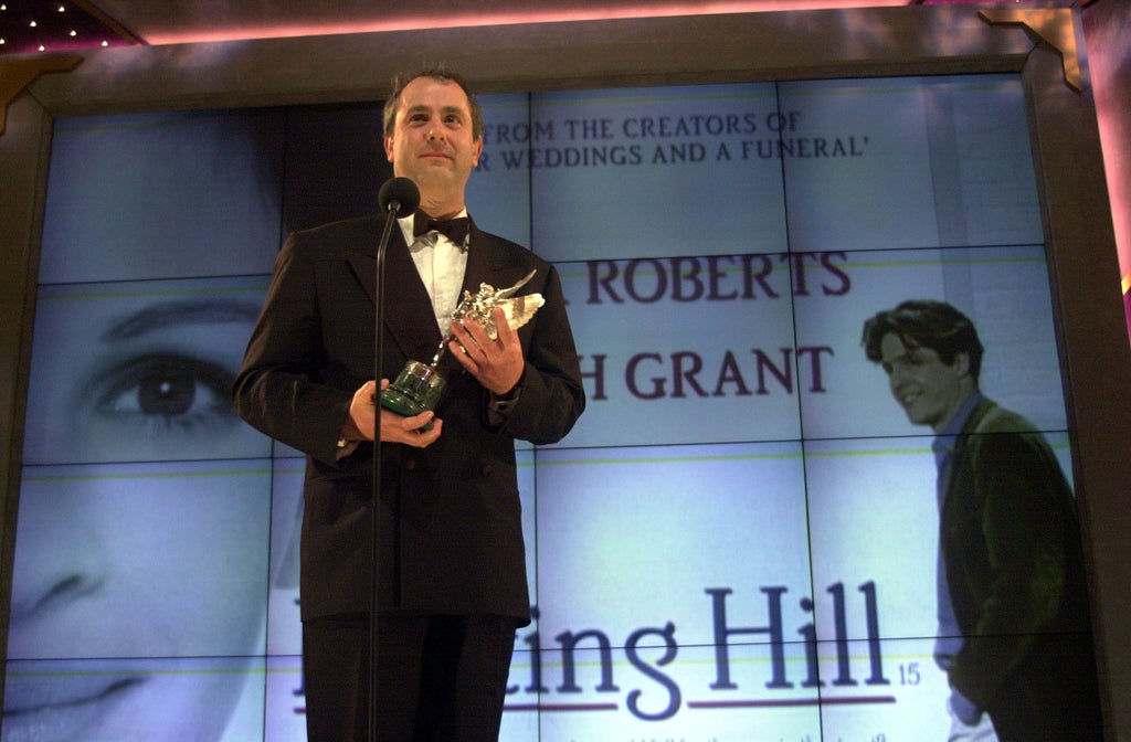 julia-roberts-leads-tributes-after-death-of-notting-hill-director-roger-michell