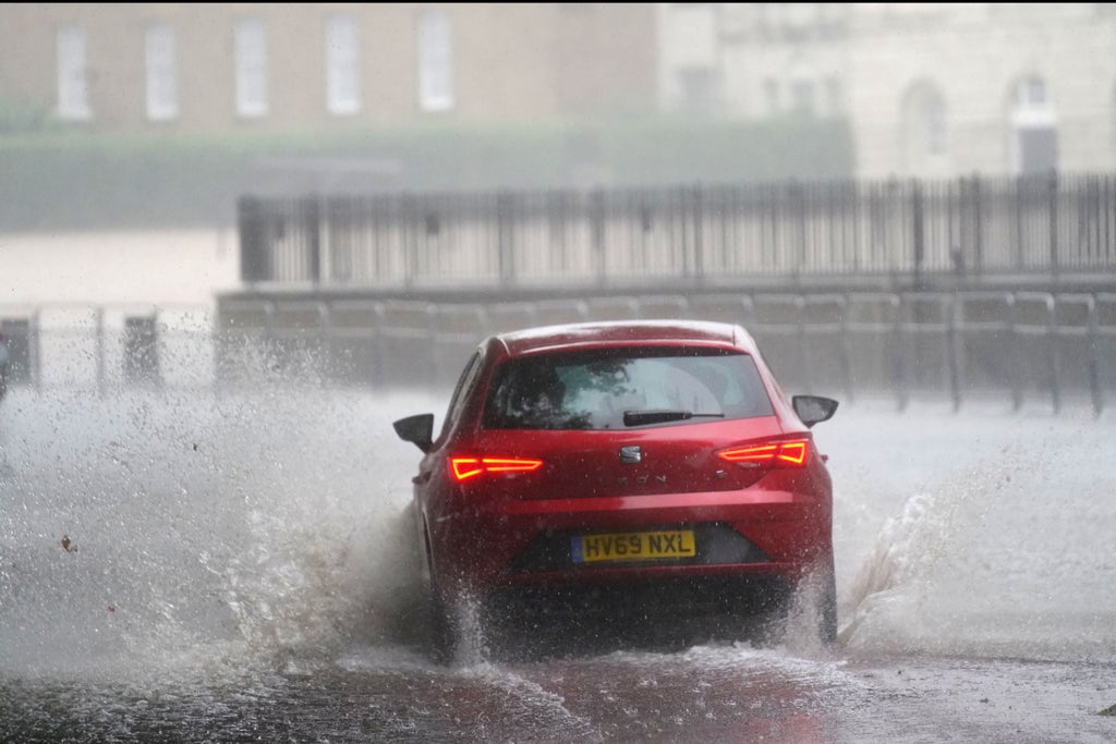 london-flooding:-capital’s-homes-vulnerable-to-flooding-—-here’s-how-to-make-sure-you’re-protected