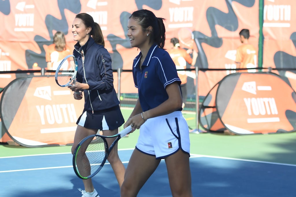 duchess-of-cambridge-challenges-emma-raducanu-to-a-game-of-tennis