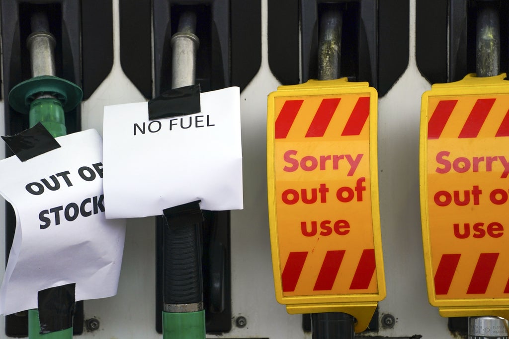 thousands-of-petrol-stations-out-of-fuel-as-hgv-driver-visa-plan-criticised