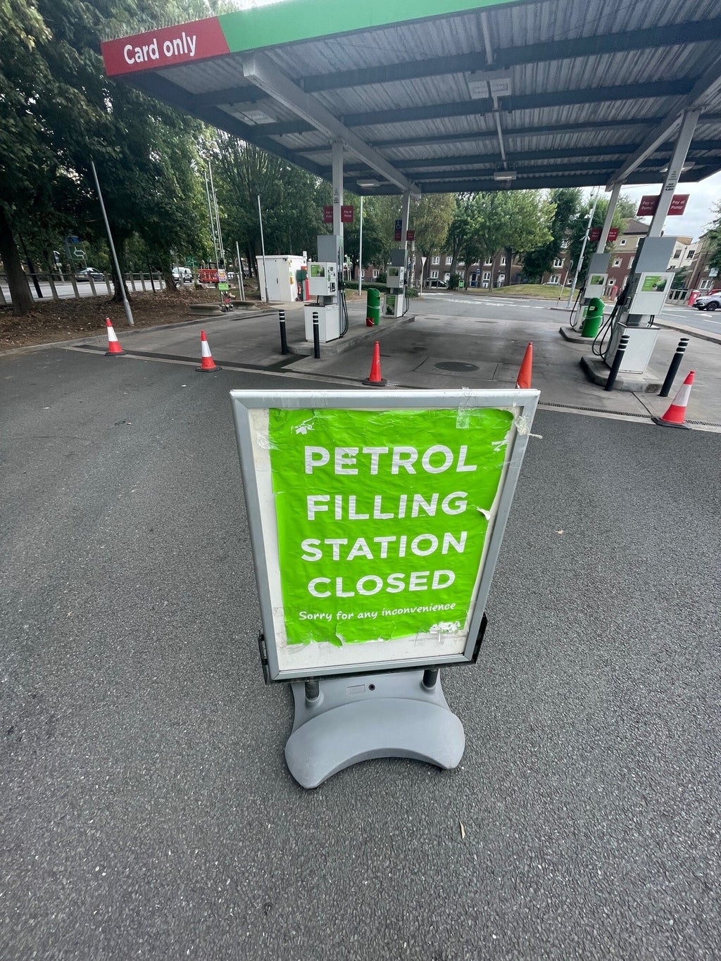 surge-in-spending-at-petrol-stations-shows-some-signs-of-reducing