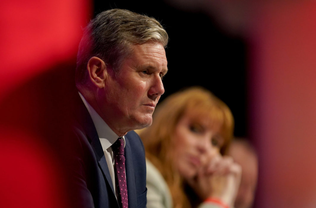 labour-conference-to-debate-15-minimum-wage-in-wake-of-shadow-cabinet-row
