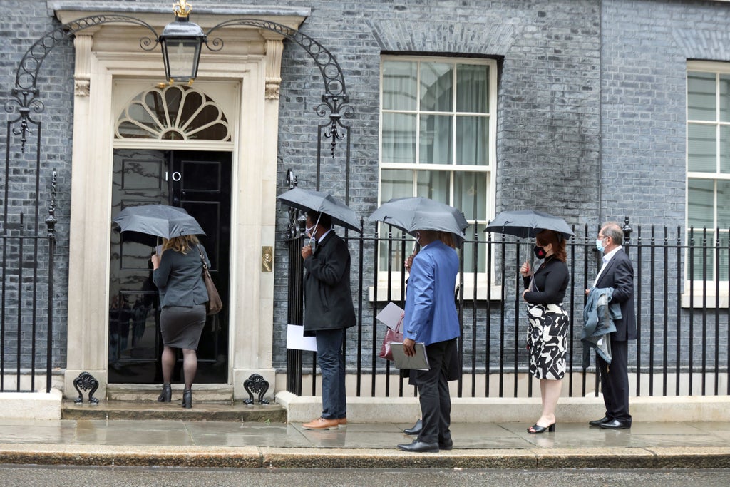 boris-johnson-meets-covid-19-bereaved-families-for-justice-group-in-no-10