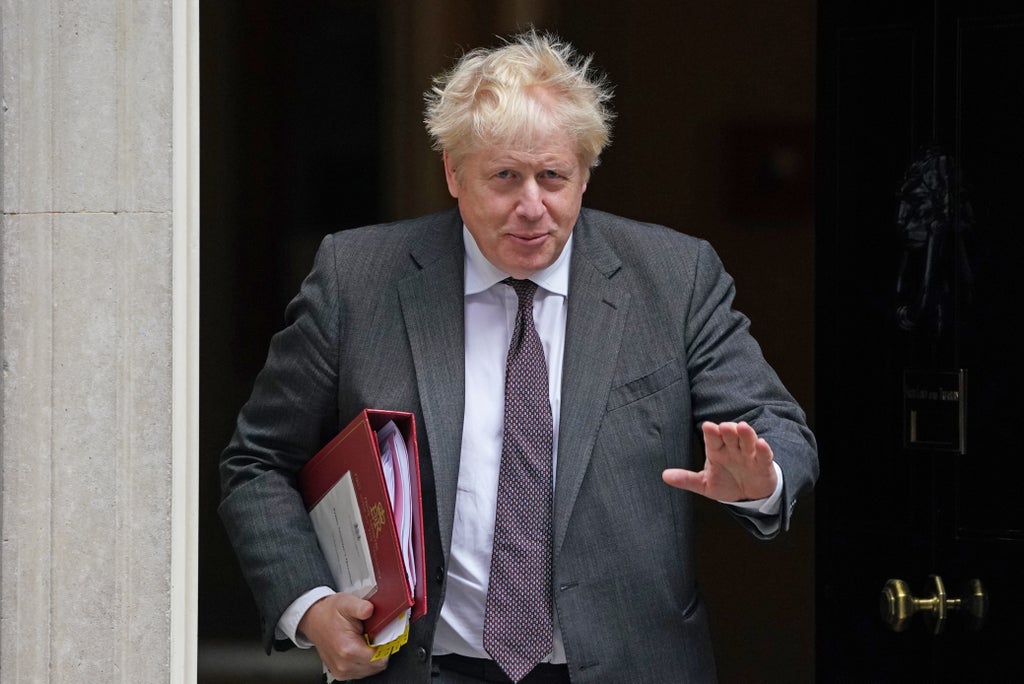 boris-johnson-says-crisis-on-petrol-forecourts-is-‘stabilising’