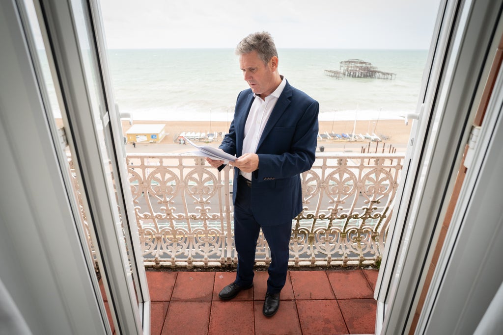 keir-starmer-to-tell-labour-conference:-under-my-leadership-party-will-be-back-in-business