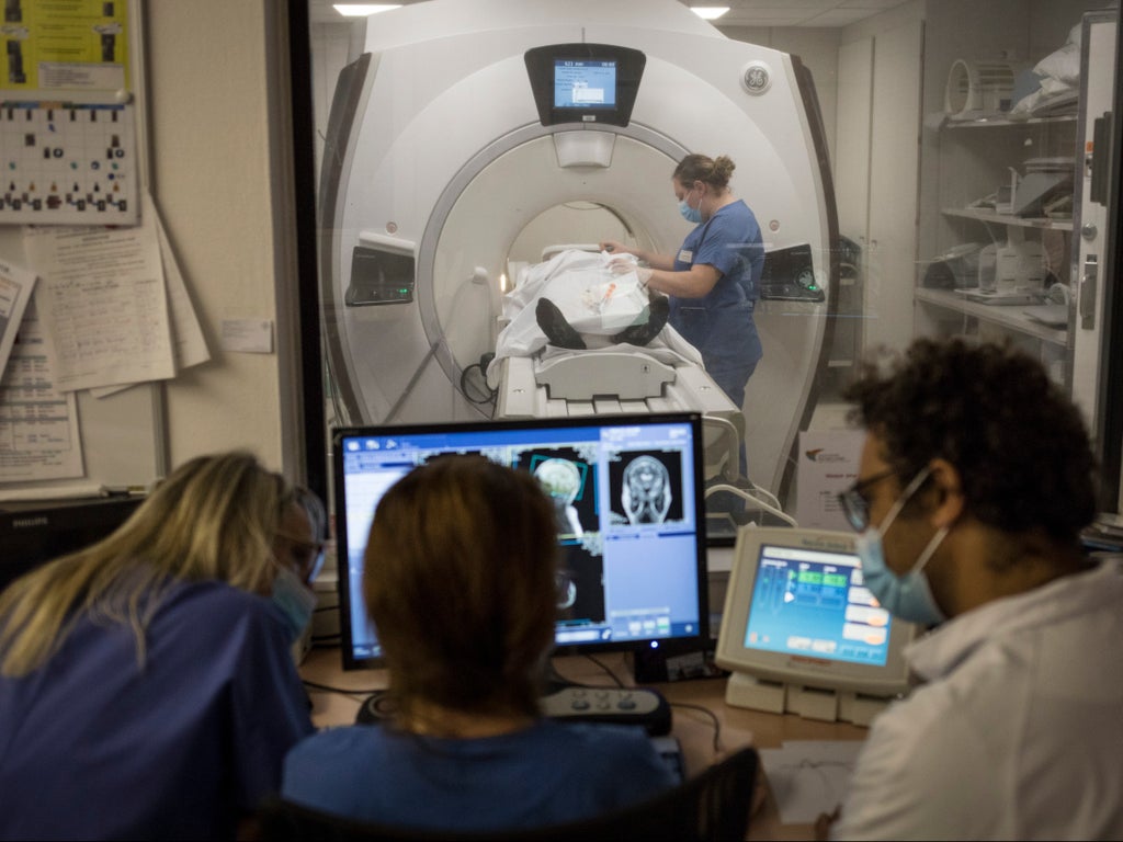 discovery-of-brain’s-‘storytelling-station’-could-lead-to-earlier-treatment-of-dementia