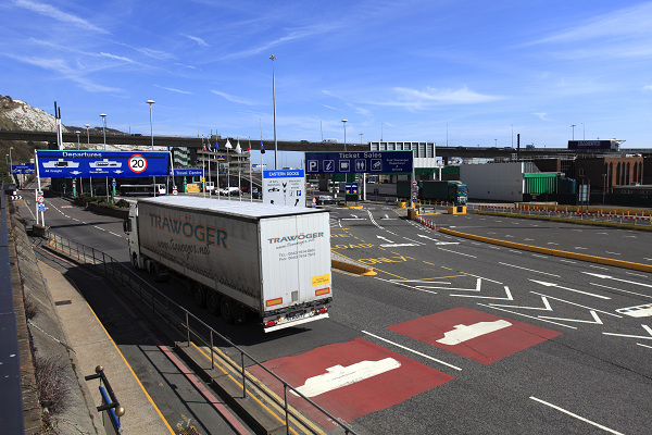 eu-truckers-and-warehouse-workers-won’t-be-racing-to-rescue-the-great-british-christmas