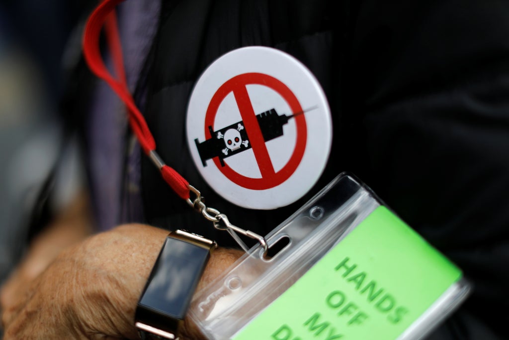 covid-scientists-subjected-to-‘disturbing’-physical-and-sexual-threats