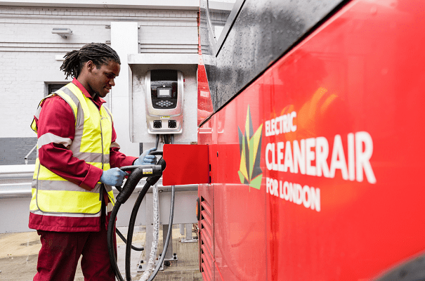 cop26-electric-bus-tour-sets-off,-highlighting-uk-net-zero-projects