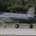 british-f35-fighter-jet-crashes-into-the-mediterranean-and-the-pilot-safely-ejected