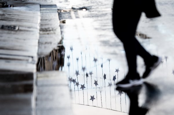 christmas-comes-early-for-retailers