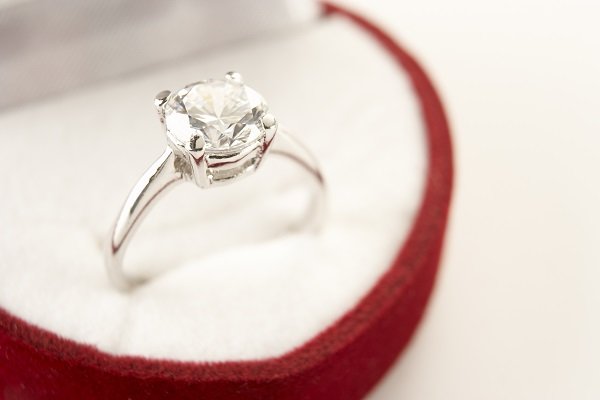 the-unexpected-rise-of-memorial-jewellery