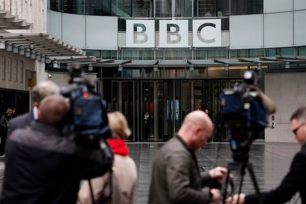 ‘it’s-over-for-the-bbc-as-they-know-it’-as-the-broadcaster-is-hit-with-2bn-funding-cut-over-licence-freeze