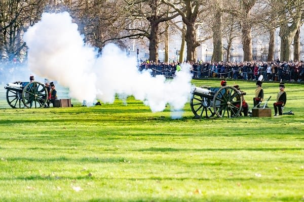 41-gun-salute-marks-queen’s-historic-70-year-reign-for-the-platinum-jubilee