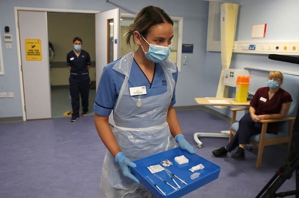 healthcare-job-application-numbers-have-fallen-continuously-since-april-2021-which-is-‘concerning’