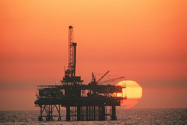 skyrocketing-oil-prices:-what’s-the-cause-and-how-is-the-economy-being-affected?