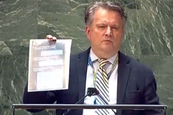 dead-russian-soldier’s-messages-read-out-at-un-emergency-assembly-admitting-to-‘shooting-everyone,-including-civilians’