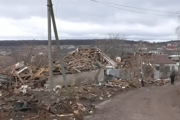 putin’s-troops-wipe-out-an-entire-village-off-the-map-‘smashing-it-to-smithereens’-killing-many
