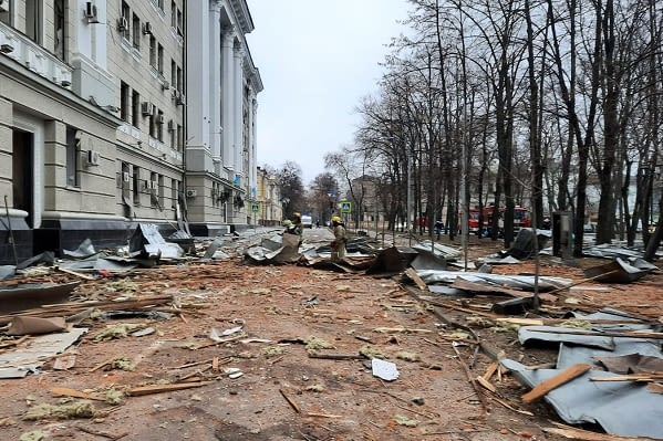 ‘dogs-are-pulling-apart-the-bodies-on-the-city-streets’-as-they-‘can’t-gather-up-the-bodies’-amid-the-shelling