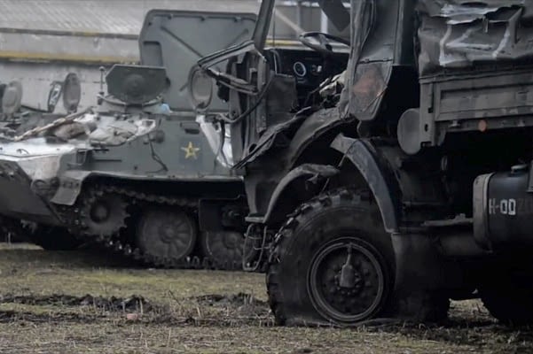 russian-troops-morale-has-collapsed-as-they-are-being-executed-if-they-don’t-shoot-dead-innocent-ukrainian-civilians