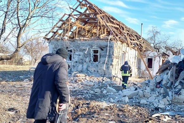 ‘russian-forces-shot-and-killed-10-people-standing-in-line-for-bread’-in-chernihiv-massacre