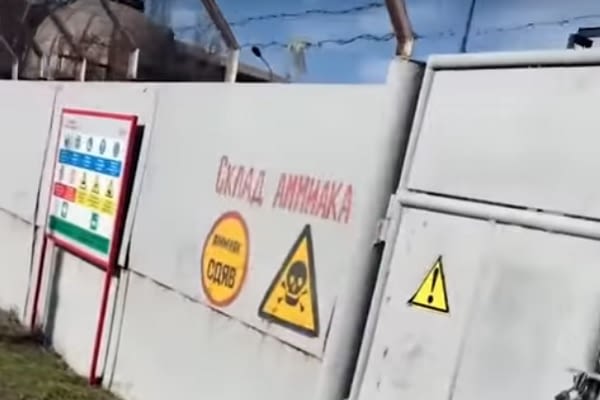 putin-plots-stealth-chemical-attack-at-‘ammonia-plant’-and-if-a-missile-hits-it,-that’s-‘f***in-it-everything’s-toast’