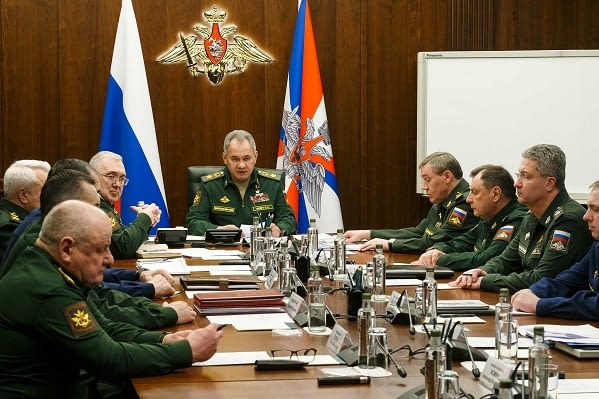 moscow-threatens-nato-they-‘will-adequately-react’-if-they-‘supply-aircraft-and-air-defense-systems-to-ukraine’