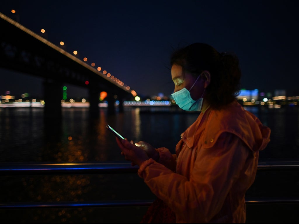 mobile-phone-users-do-not-have-increased-risk-of-brain-tumours,-large-scale-study-shows