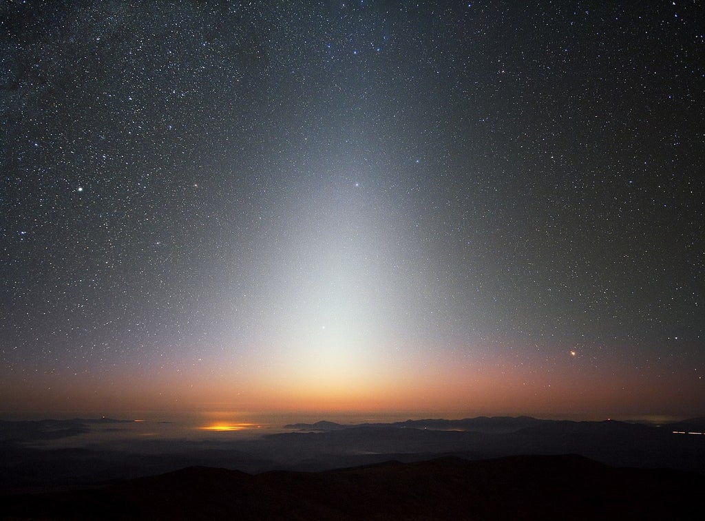 stargazing-in-april:-catch-the-wolf’s-tail-this-month