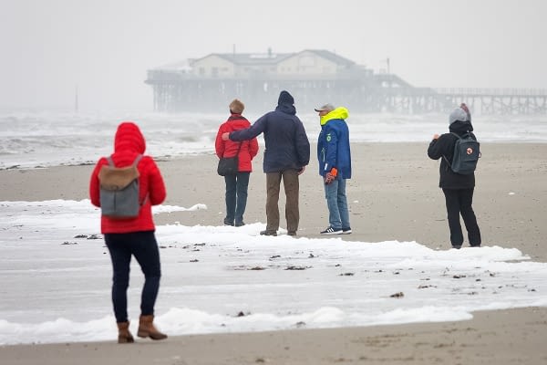 met-office-issues-weather-warnings-for-high-winds-‘across-central-england’