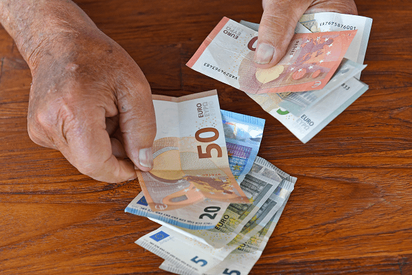 pension-scam-signs-near-record-highs-as-7-in-10-transfer-requests