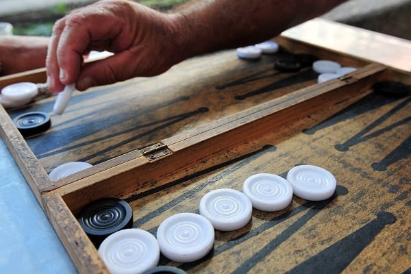 luxury-backgammon-sets:-enhance-your-gaming-experience-immediately