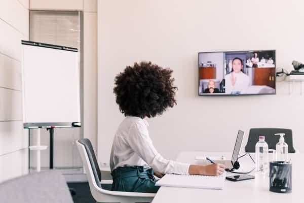 imind-is-a-great-solution-for-business,-that-streamlines-collaboration-between-coworkers:-users’-reviews