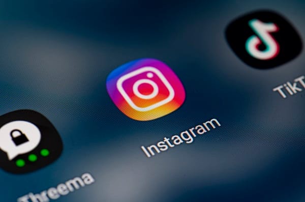 top-five-sites-to-buy-instagram-followers-uk-(real-and-active)