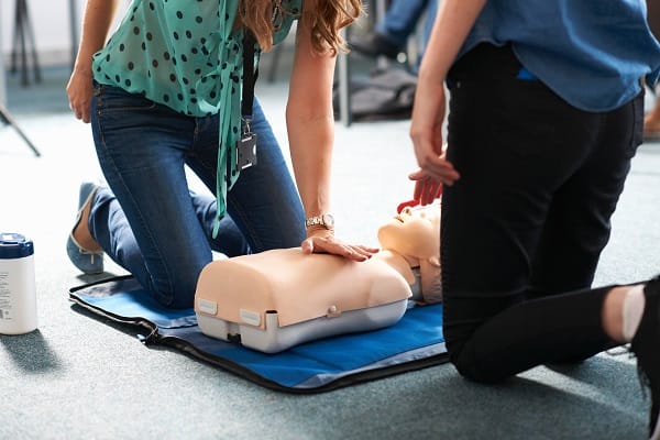 ask-these-questions-before-planning-to-become-a-qualified-first-aider
