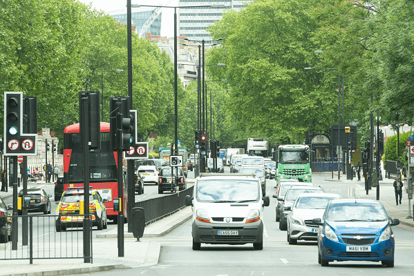 uk-commercial-vehicle-production-grows-26.5%-in-best-may-for-a-decade