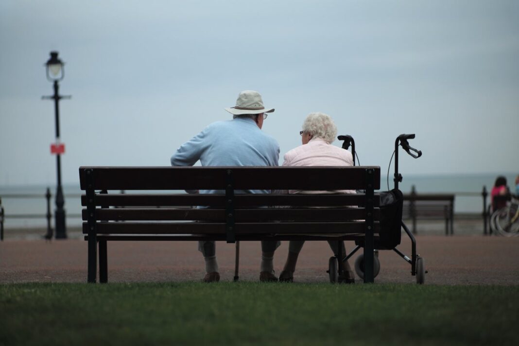 study-reveals-important-lifestyle-change-that-could-lengthen-lifespan-in-older-adults