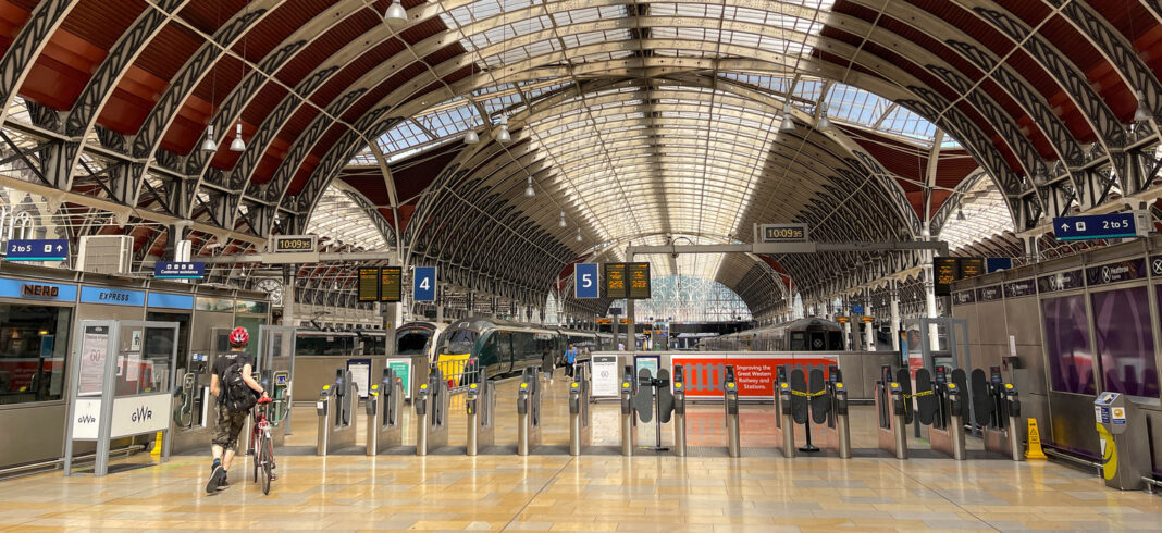 labour-accuses-government-of-‘negligence’-as-rail-walk-outs-resume