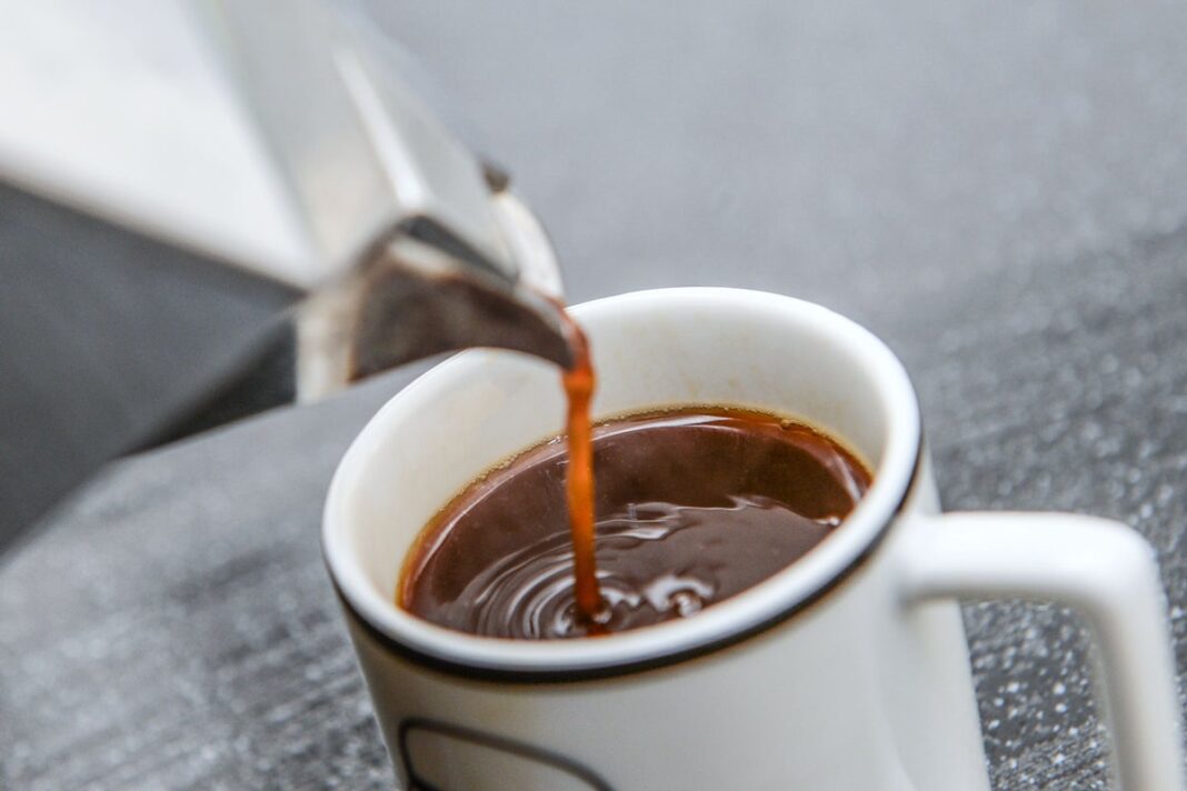 drinking-coffee-gives-‘special’-boost-to-the-brain-beyond-its-caffeine-content,-study-finds