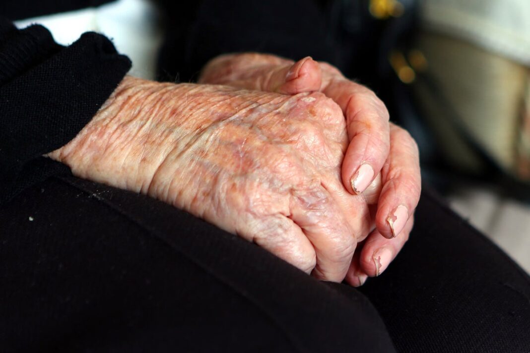 the-form-of-exercise-that-can-help-prevent-alzheimer’s-disease,-according-to-new-study